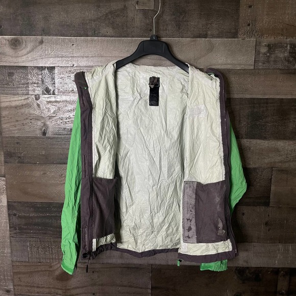 SOLD North Face Womens Hyvent Rain Jacket Small - Picture 3 of 3